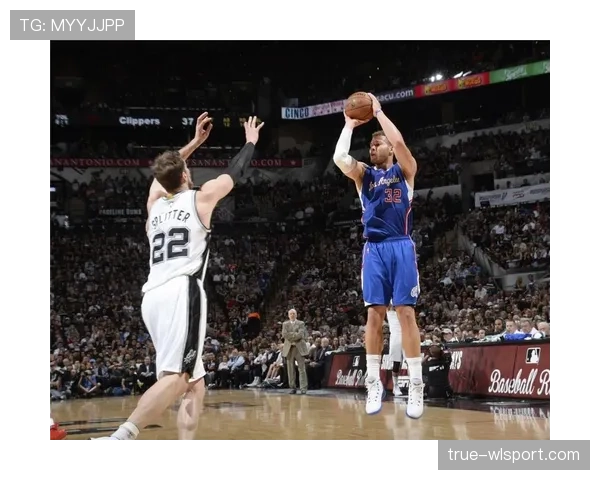 NBA篮球起跳接触判罚详解，5种常见的空中对抗规则解析