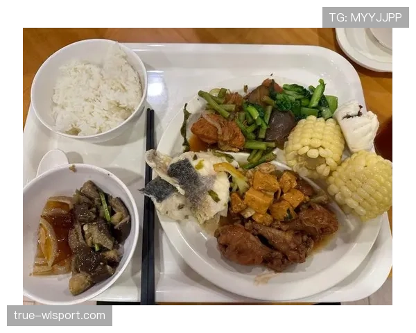 李冰洁训练完吃顿饭花的钱比我一周伙食还多